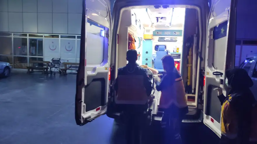 Sahte içkiden zehirlendi