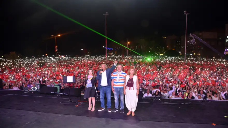 Milli Yüzücü, Dünya Şampiyonu Gururumuz Sümeyye Boyacı’ya Sbd Ödülü Verildi