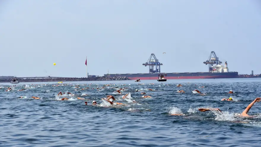 400 Sporcu Kdz. Ereğli’de Kulaç Attı