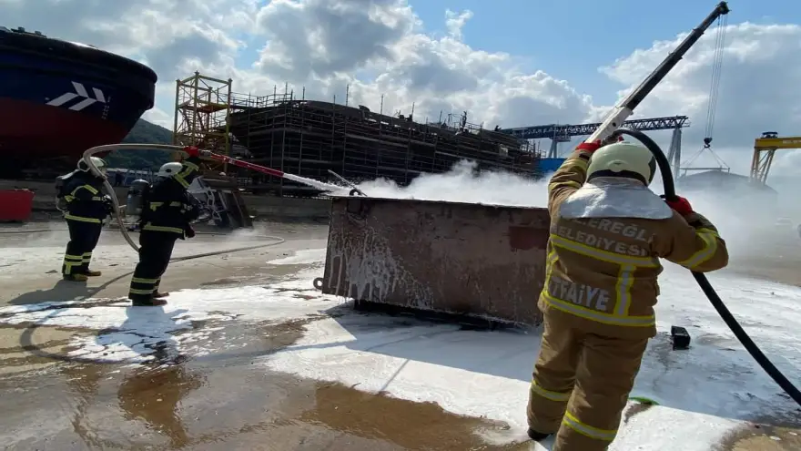Ereğli Belediyesi İtfaiye Müdürlüğü'nden eğitim ve tatbikat...
