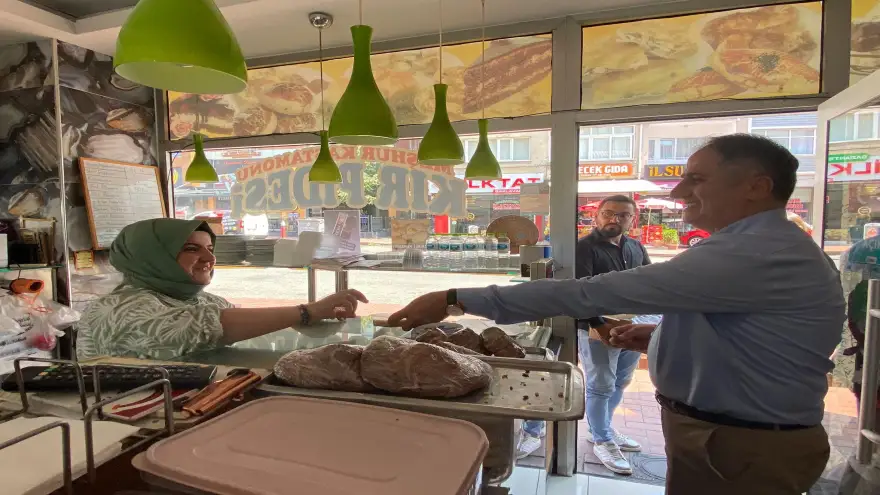 Bozkurt Aşure Dağıttı