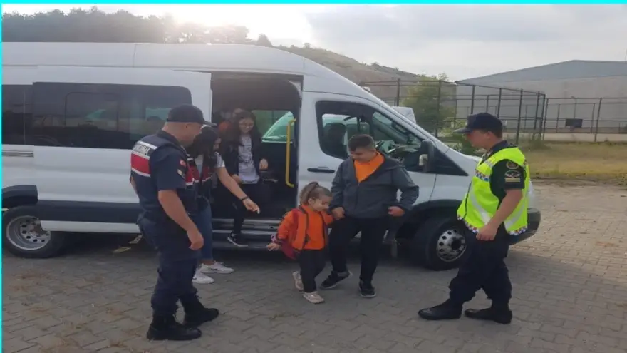 Servis araçları denetlendi..