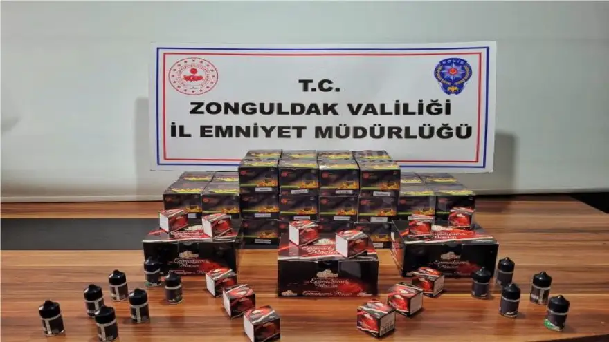 Kaçak sigara, alkol ve cinsel içerikli macun ele geçirildi..