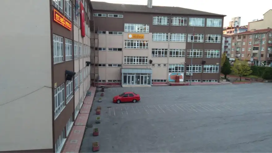 Okul binalarında hasarlar tespit edildi...