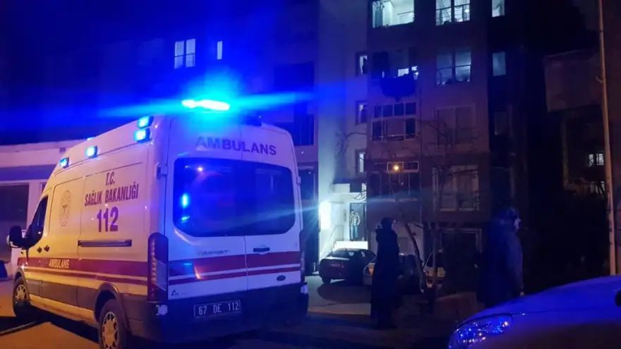 16 Yaşındaki genç kendini astı
