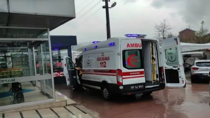 Ereğli'de zincirleme trafik kazası: Hamile kadın yaralandı
