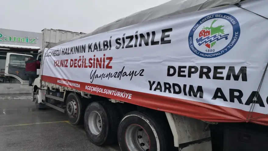 Kdz. Ereğli Belediyesi, termal battaniye yüklü 11. Tırı Hatay’a gönderdi