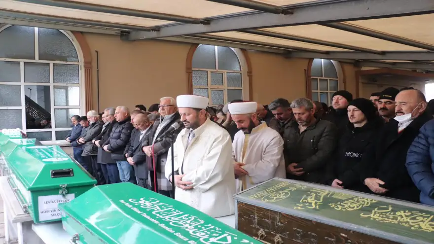 Anne Sevda ve oğlu Hüseyin aynı tabutta defnedildi