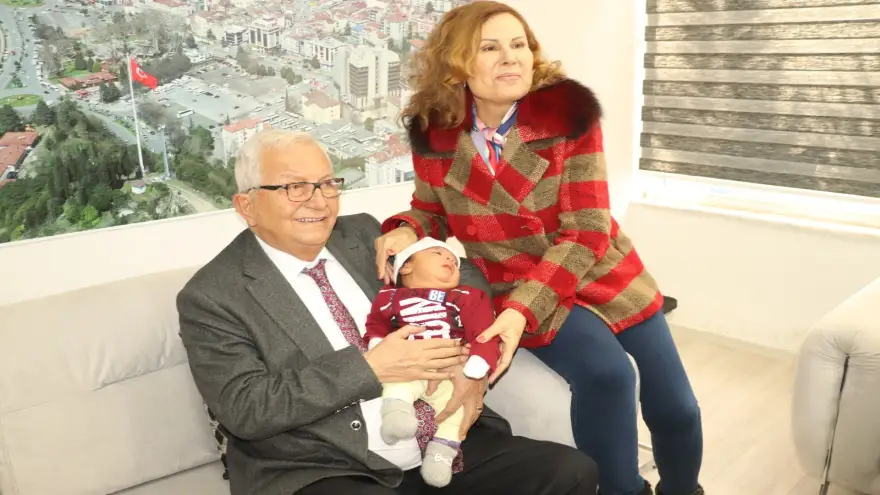 Depremzede Mehmet Buğra emin ellerde