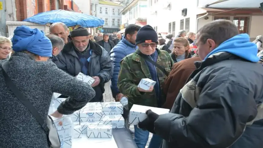 Kdz.Eregli Belediyesi kandil simidi ikramında bulundu..
