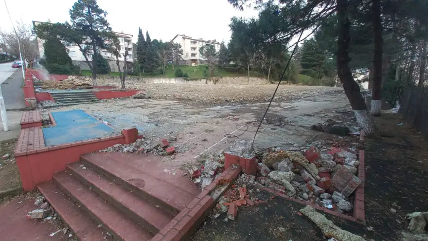 Ereğli'deki okulların "Yık-Yap Projesi" başladı