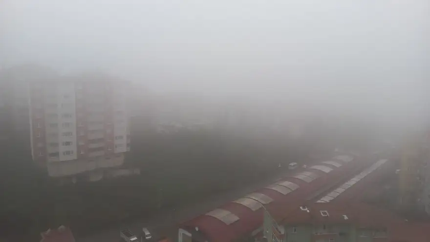 Zonguldak ve İlçelerinde yoğun sis ulaşımı olumsuz etkiliyor.