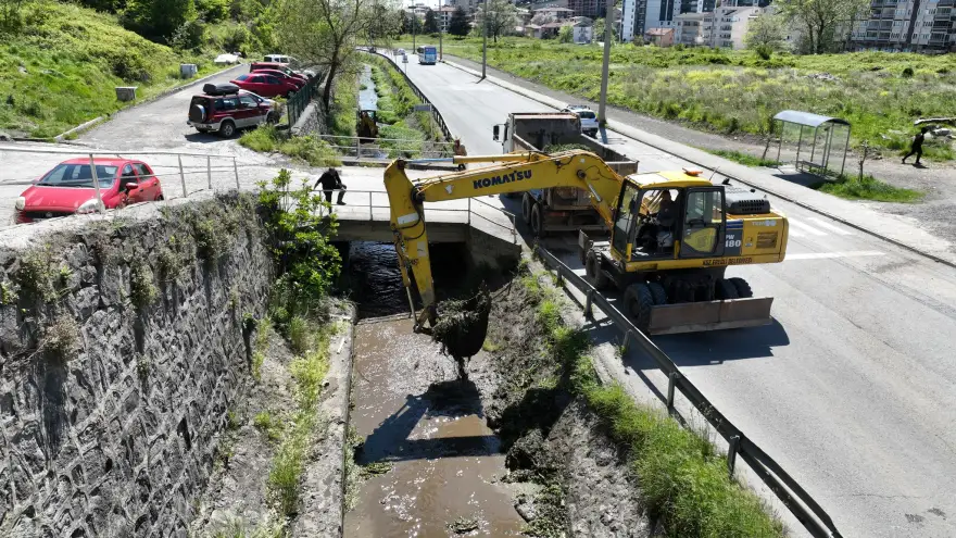 Kdz. Ereğli'de dere yatakları temizleniyor