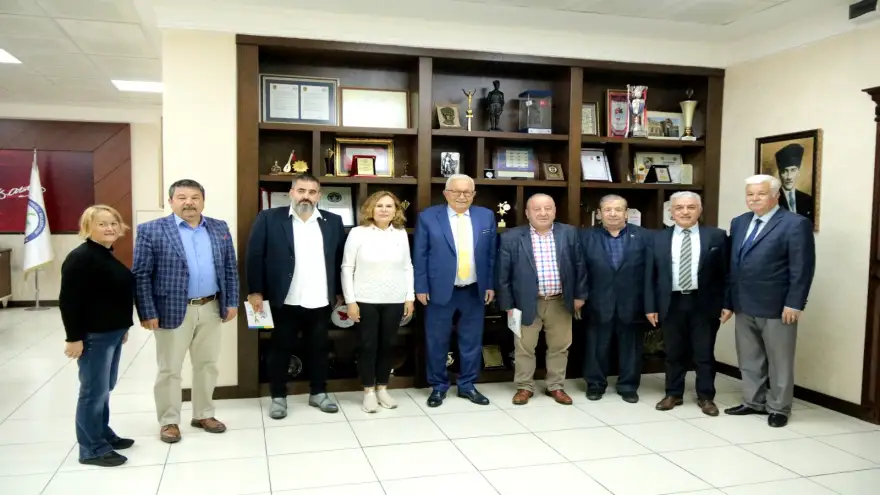 Başkan Posbıyık, Chp’li Önceki Dönem Başkanlarıyla Bir Araya Geldi