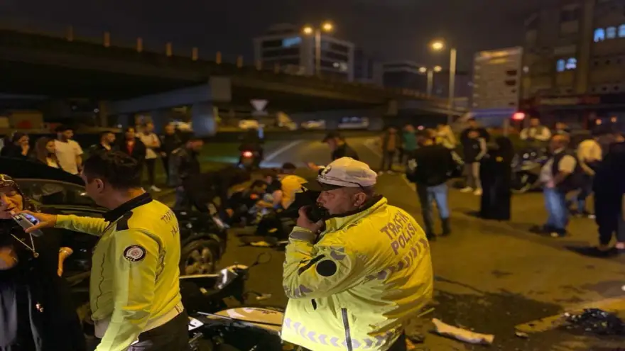 Alkol aldı, kuryeye çıktı kaza yaptı...