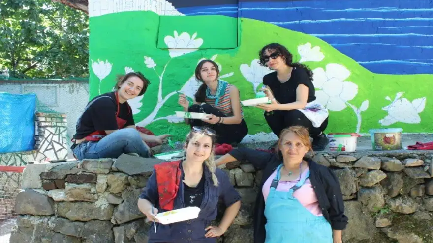 Akkuyu Meydanı Duvar Resimleri Yoğun İlgi Görüyor