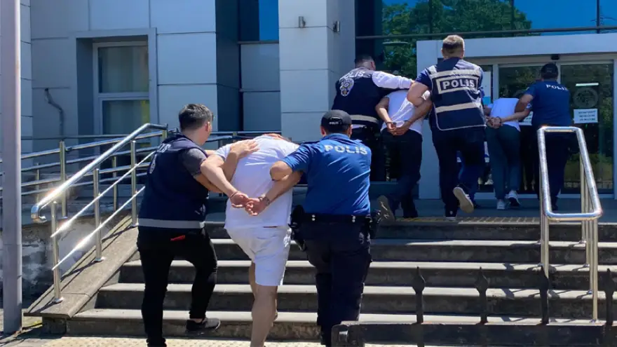 Kdz. Ereğli Narkotik 330 gr metamfetamin ele geçirdi...