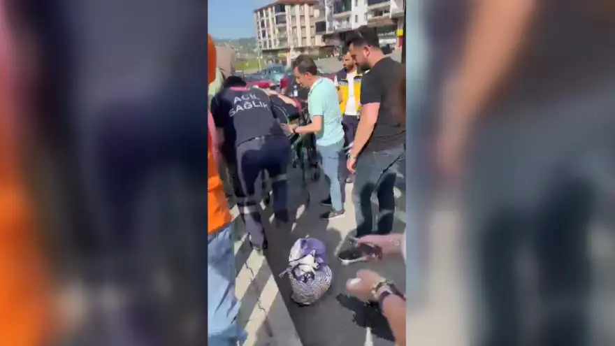 Halk otobüsü ile motosiklet çarpıştı: 1 Yaralı 