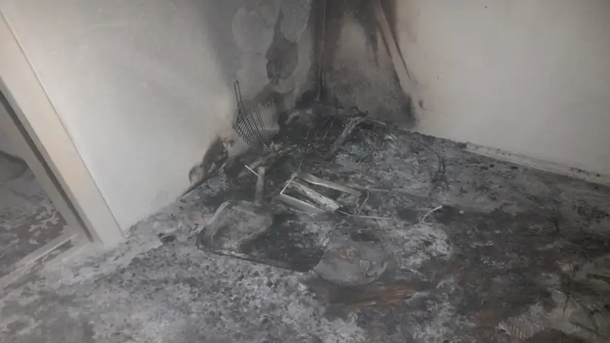 Apartmanın bodrum katı alevlere teslim oldu