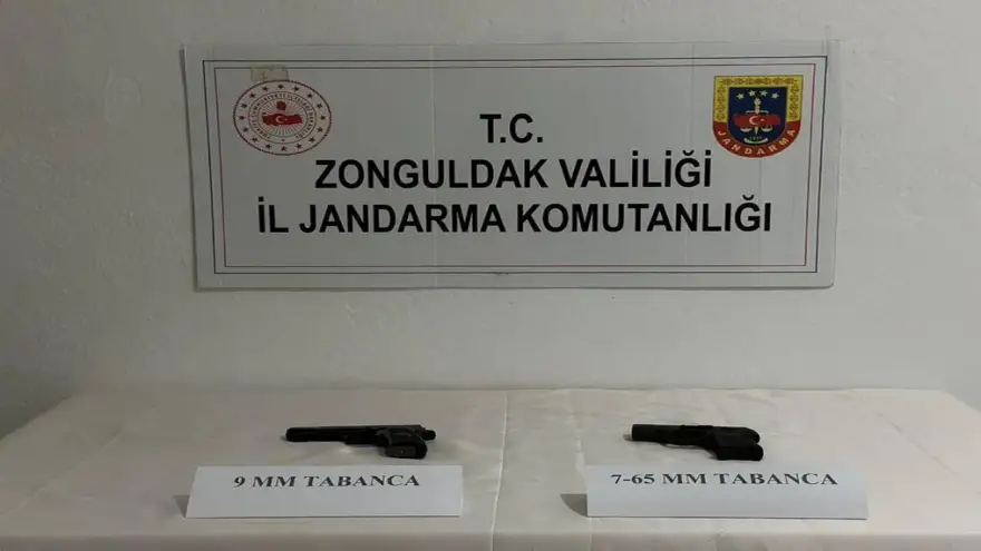 Üzerinde 2 Adet ruhsatsız silah ile yakalandı...