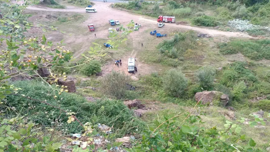 Bariyer olmaması sebebiyle köylüler korku içinde yaşıyor...