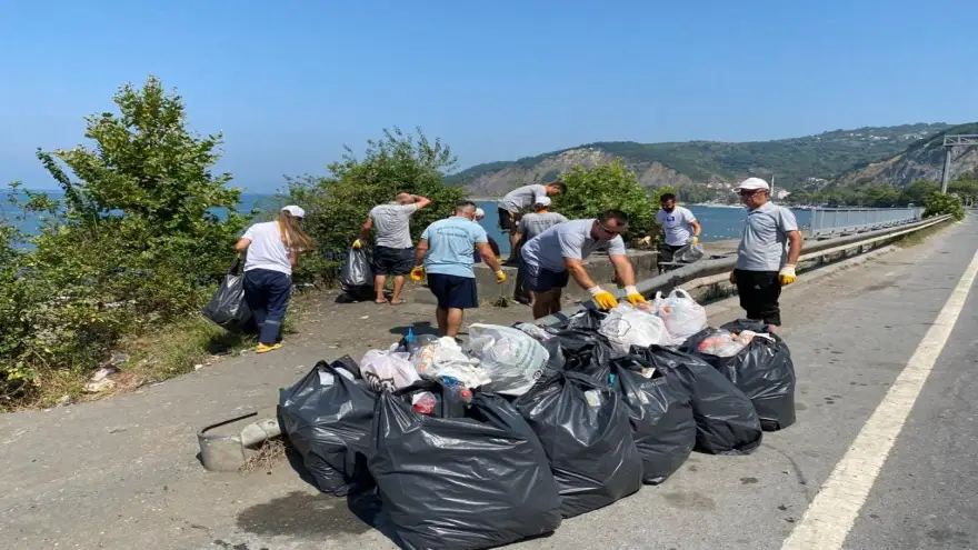 Plajlar bölgesi çöplerden arındırıldı..