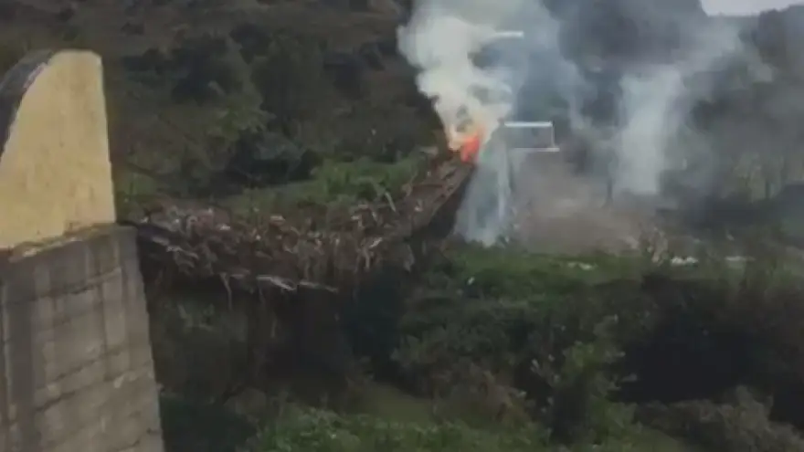 Asma köprü alevler içinde kaldı