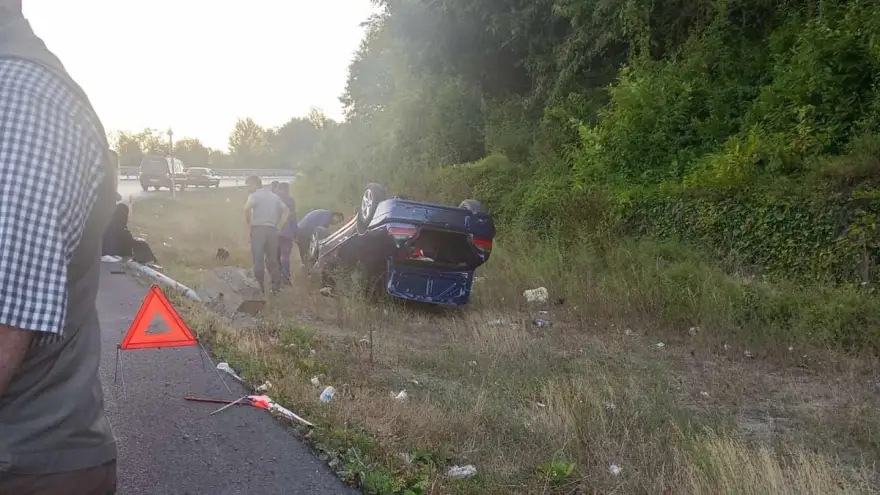 Otomobil takla attı...