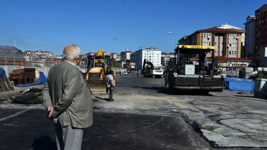 “Cumartesi pazarı bölgesi 2 günde asfaltlanacak”
