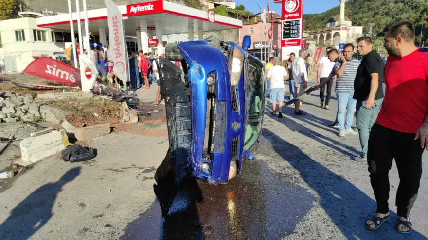 Virajı alamadı kaza yaptı