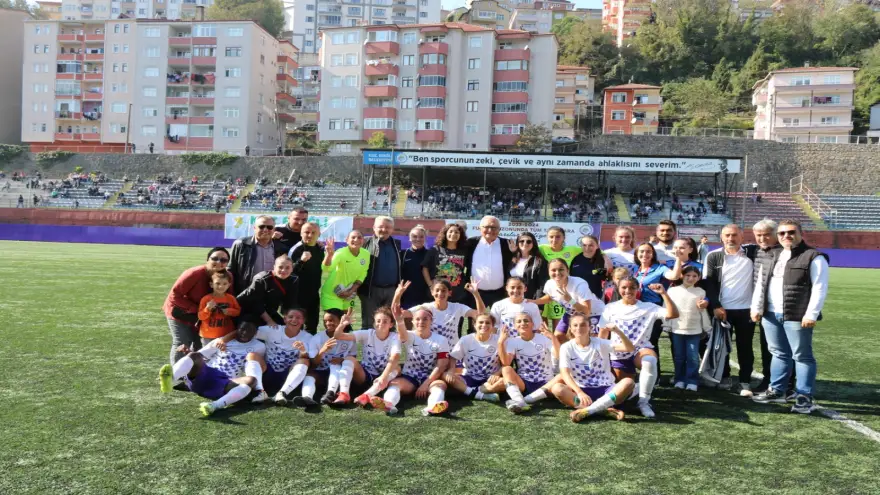 Altın kızlar 3 Puanı 3 golle aldı...