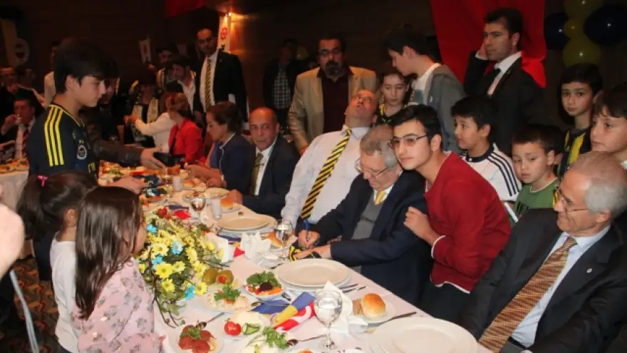 Aziz Yıldırım " Herkesten ricam '1 milyon üye projemize' katılmanızdır"